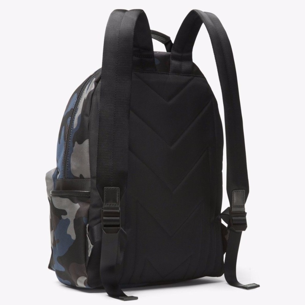 Michael Kors Mens Travis Blue Camo Backpack - Picture 2 of 6